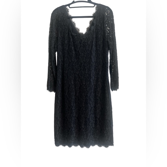 Diane Von Furstenberg  Black Lace Sheath Mini Dress 3/4 Sleeve Scoop Neck Sz 12 - Picture 4 of 9